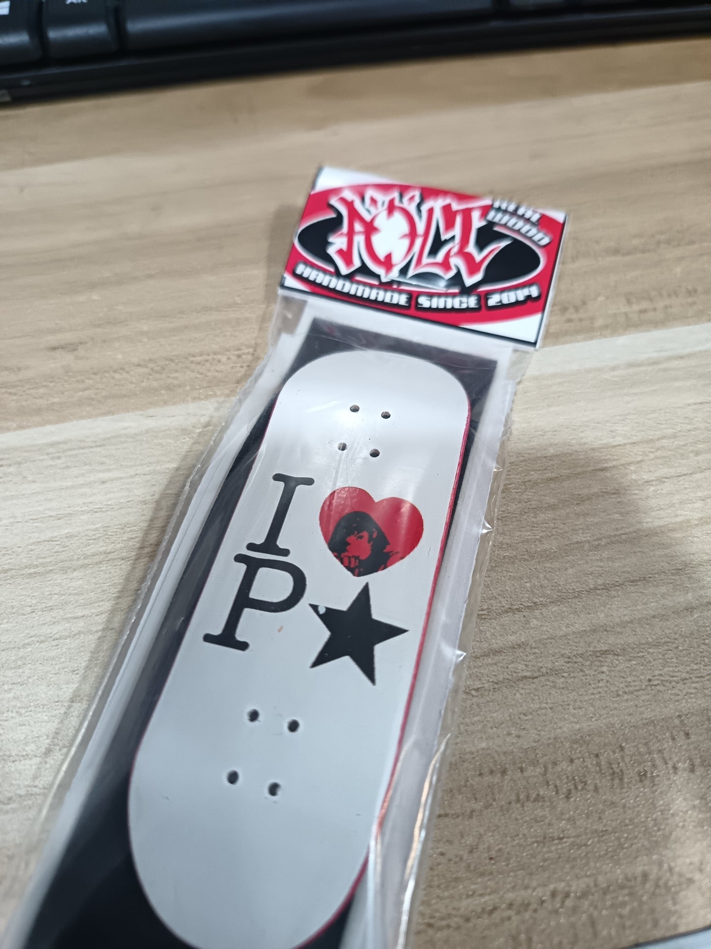 Poli Decks